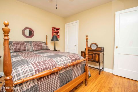 Tiny photo for 3208 Bellevue St, Knoxville, TN 37917 (MLS # 1319504)