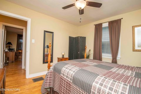 Tiny photo for 3208 Bellevue St, Knoxville, TN 37917 (MLS # 1319504)