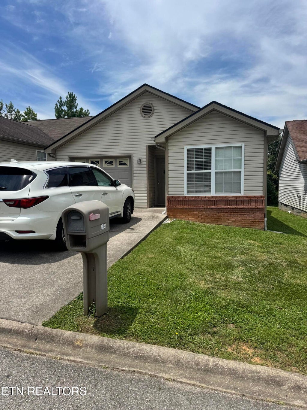 Photo of 1521 Sails Way Way, Knoxville, TN 37932 (MLS # 1345586)