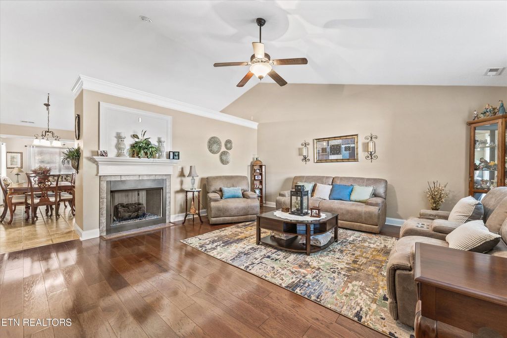 Photo of 1026 Saint Johns Drive, Maryville, TN 37801 (MLS # 1328185)