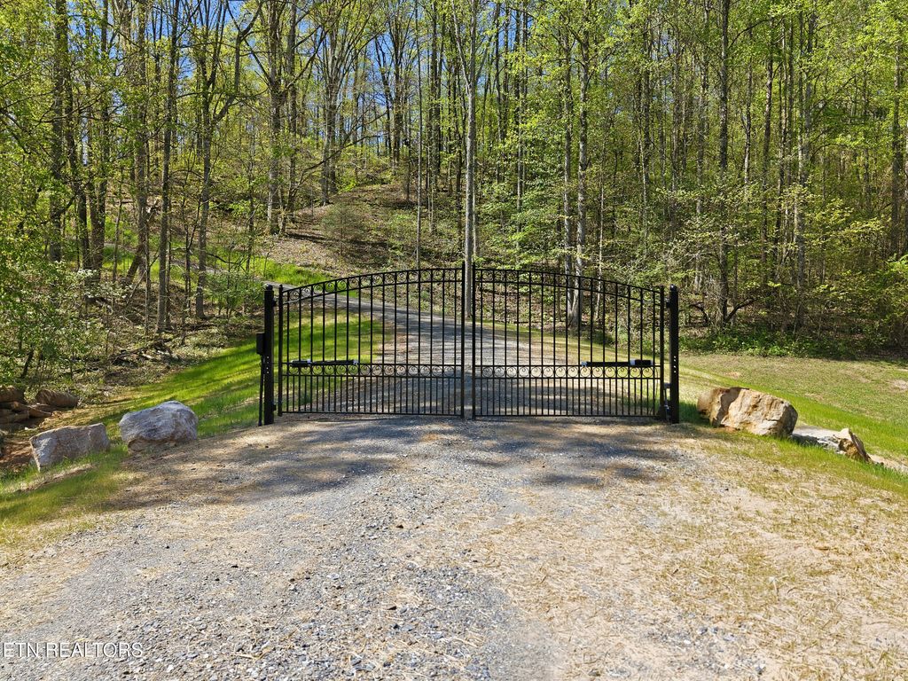 Photo of 465 Mel Hall Rd, Maryville, TN 37803 (MLS # 1336316)
