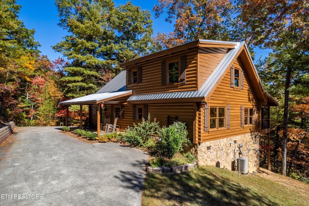 Photo of 248 Cobblestone Drive, Townsend, TN 37882 (MLS # 1240651)