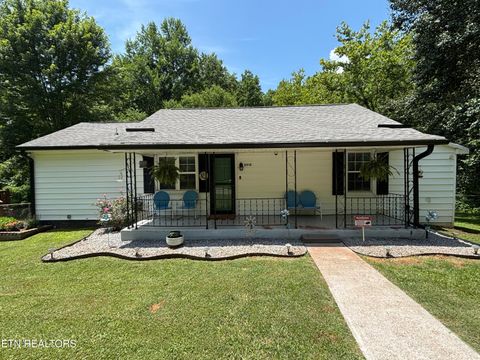 Photo of 2512 SE Aberdeen Lane, Knoxville, TN 37920 (MLS # 1347096)