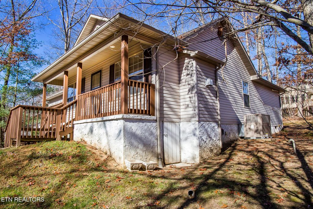 Photo of 107 Ivy Lane, Crossville, TN 38558 (MLS # 1323028)