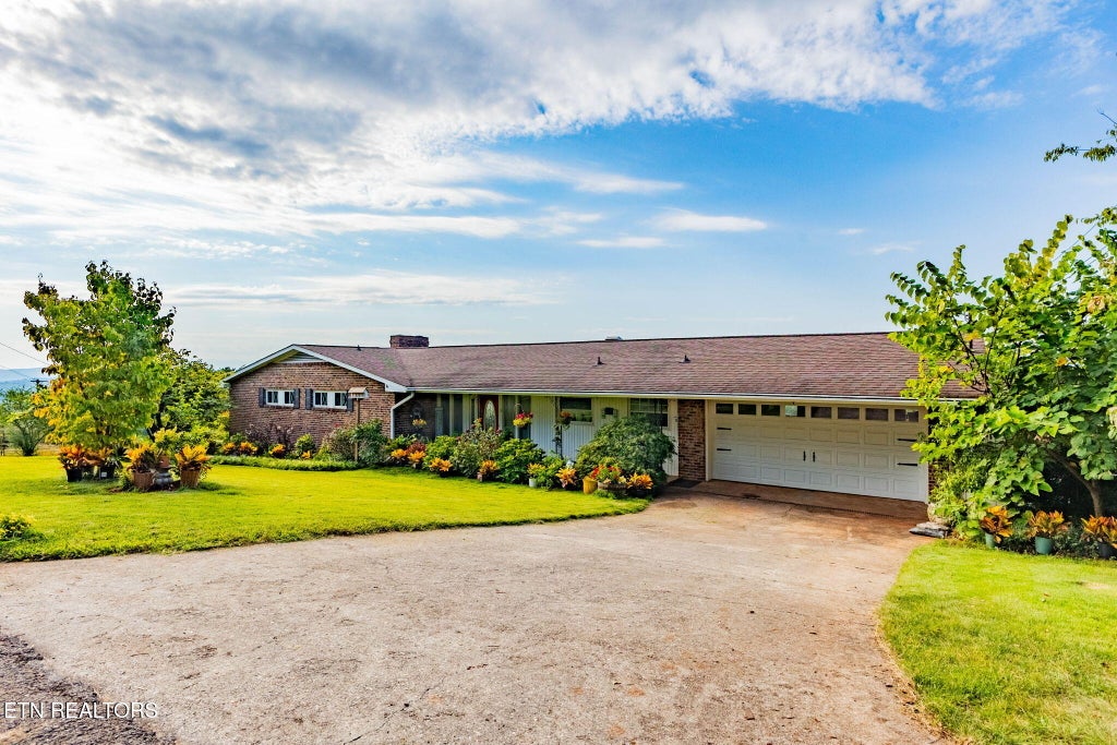 Photo of 524 View Park Drive, Knoxville, TN 37920 (MLS # 1359231)
