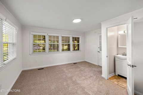 Tiny photo for 610 S Charles G Seivers Blvd, Clinton, TN 37716 (MLS # 1339491)