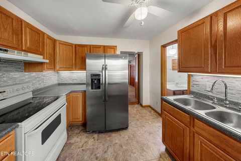 Tiny photo for 610 S Charles G Seivers Blvd, Clinton, TN 37716 (MLS # 1339491)