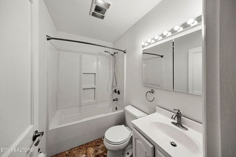 Tiny photo for 610 S Charles G Seivers Blvd, Clinton, TN 37716 (MLS # 1339491)
