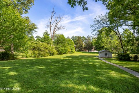 Tiny photo for 610 S Charles G Seivers Blvd, Clinton, TN 37716 (MLS # 1339491)