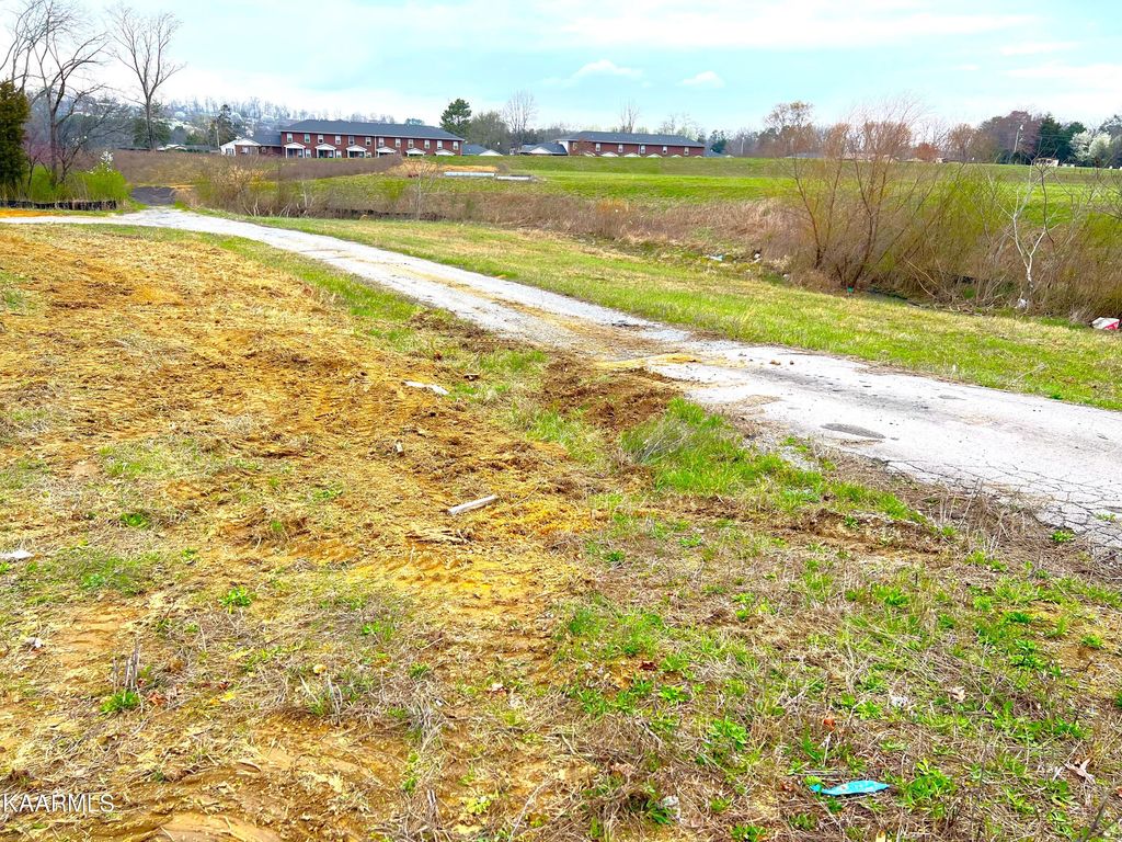 Photo of 3610 Highway 411, Madisonville, TN 37354 (MLS # 1335874)