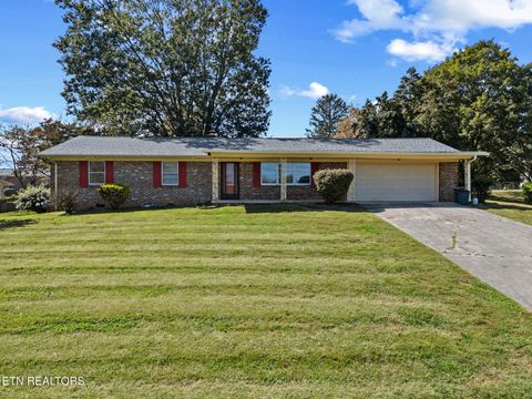 Photo of 3413 N Fountaincrest Drive, Knoxville, TN 37918 (MLS # 1317974)