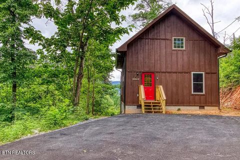 Photo of 631 Timber Ridge Rd, Gatlinburg, TN 37738 (MLS # 1337329)