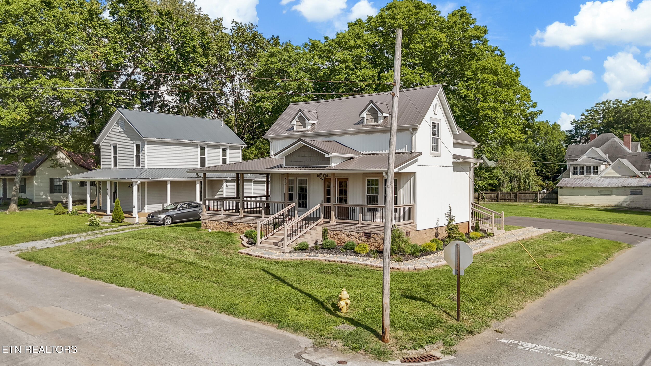 400 E 4Th North St