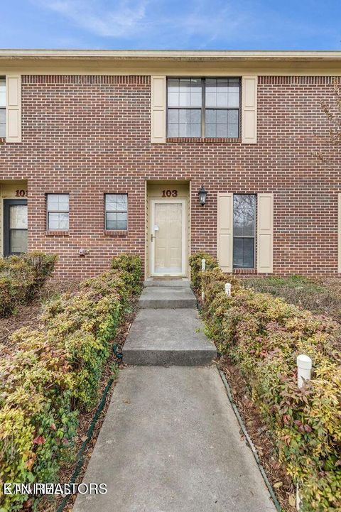 Photo of 103 Lansdowne Drive #103, Knoxville, TN 37922 (MLS # 1320928)