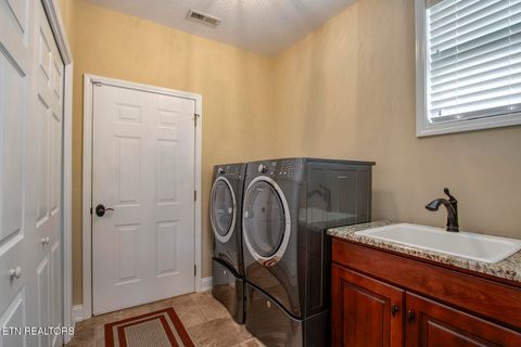 Tiny photo for 227 Kingbird Drive, Vonore, TN 37885 (MLS # 1343215)