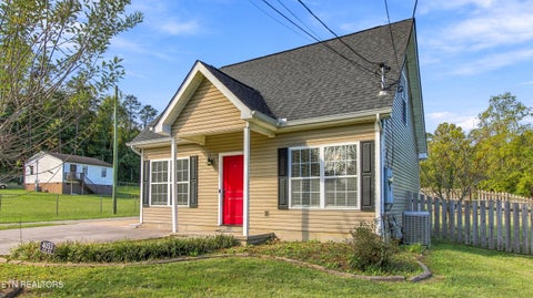 Photo of 4053 Acorn Drive, Knoxville, TN 37918 (MLS # 1358119)