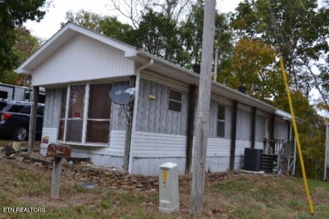Tiny photo for 95 Cummins Court, Celina, TN 38551 (MLS # 1359470)