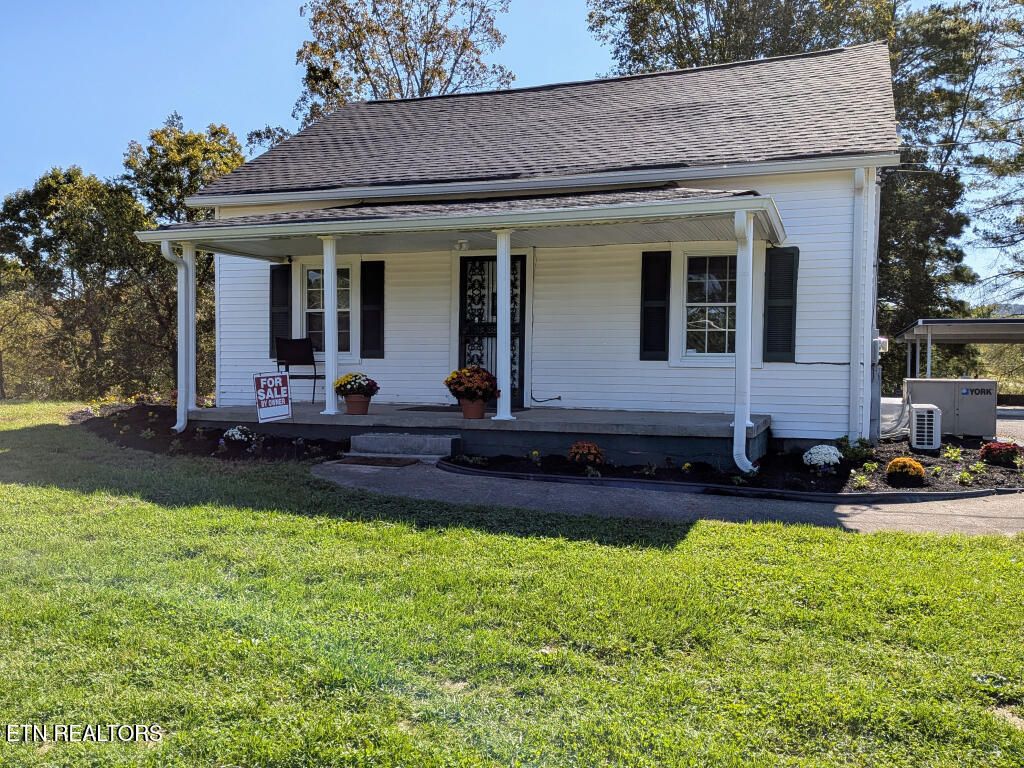 Photo of 6102 Stormer Rd, Knoxville, TN 37918 (MLS # 1326231)