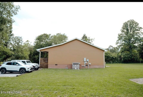 Tiny photo for 935 Pine Tree Rd, Jamestown, TN 38556 (MLS # 1355457)