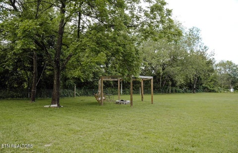 Tiny photo for 935 Pine Tree Rd, Jamestown, TN 38556 (MLS # 1355457)