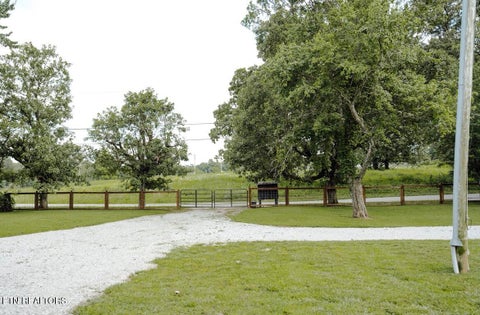 Tiny photo for 935 Pine Tree Rd, Jamestown, TN 38556 (MLS # 1355457)