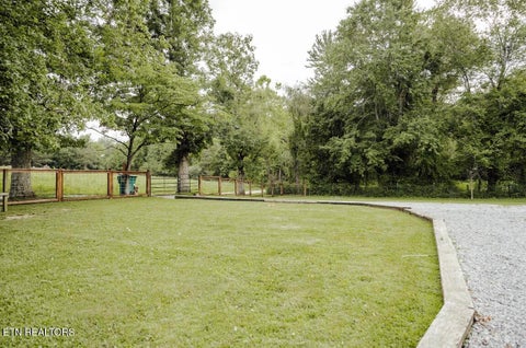 Tiny photo for 935 Pine Tree Rd, Jamestown, TN 38556 (MLS # 1355457)