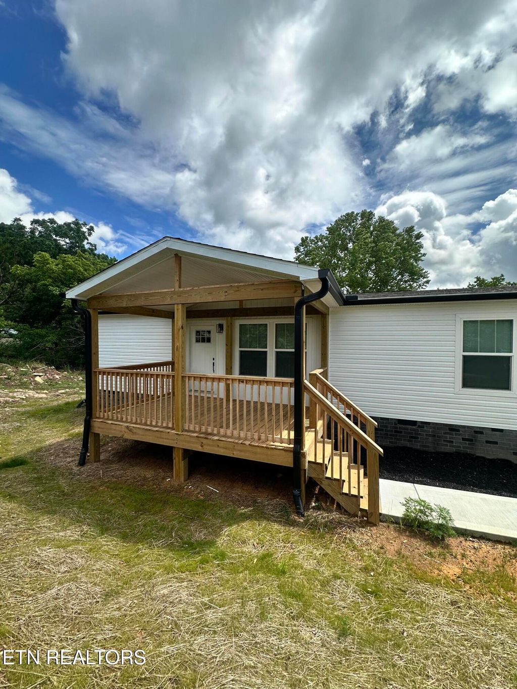 Photo of 9556 Crisman Rd, Heiskell, TN 37754 (MLS # 1306590)