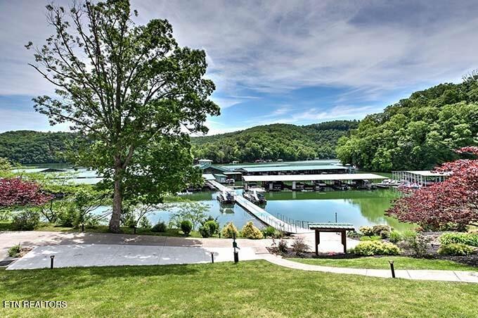119 Evergreen Circle 302