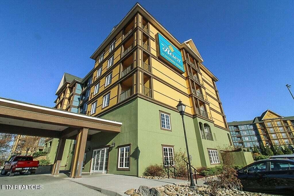 Photo of 225 Collier Dr Unit 2405 Dr, Sevierville, TN 37862 (MLS # 1289988)