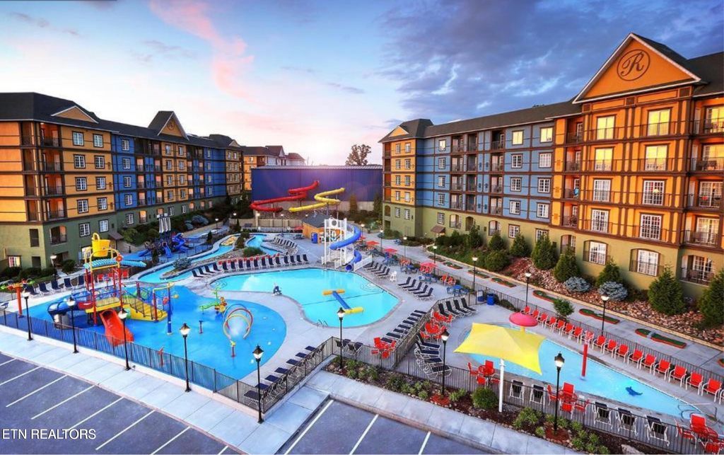 Photo of 225 Collier Dr Unit 2405 Dr, Sevierville, TN 37862 (MLS # 1289988)