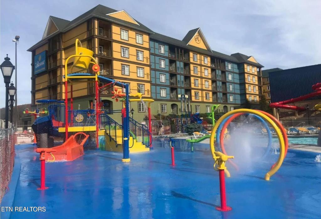 Photo of 225 Collier Dr Unit 2405 Dr, Sevierville, TN 37862 (MLS # 1289988)