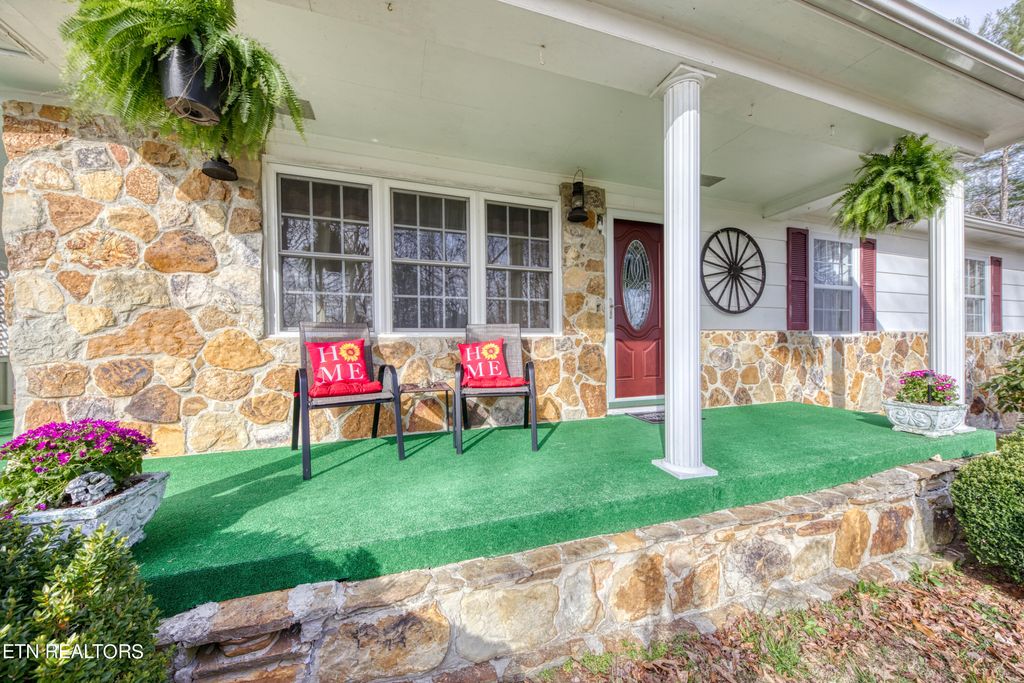 Photo of 2501 Knoxville Hwy, Wartburg, TN 37887 (MLS # 1256896)