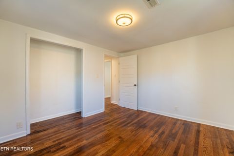 Tiny photo for 6620 Collins Lane, Knoxville, TN 37918 (MLS # 1326356)