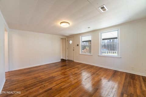 Tiny photo for 6620 Collins Lane, Knoxville, TN 37918 (MLS # 1326356)