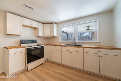 Tiny photo for 6620 Collins Lane, Knoxville, TN 37918 (MLS # 1326356)