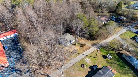 Tiny photo for 6620 Collins Lane, Knoxville, TN 37918 (MLS # 1326356)