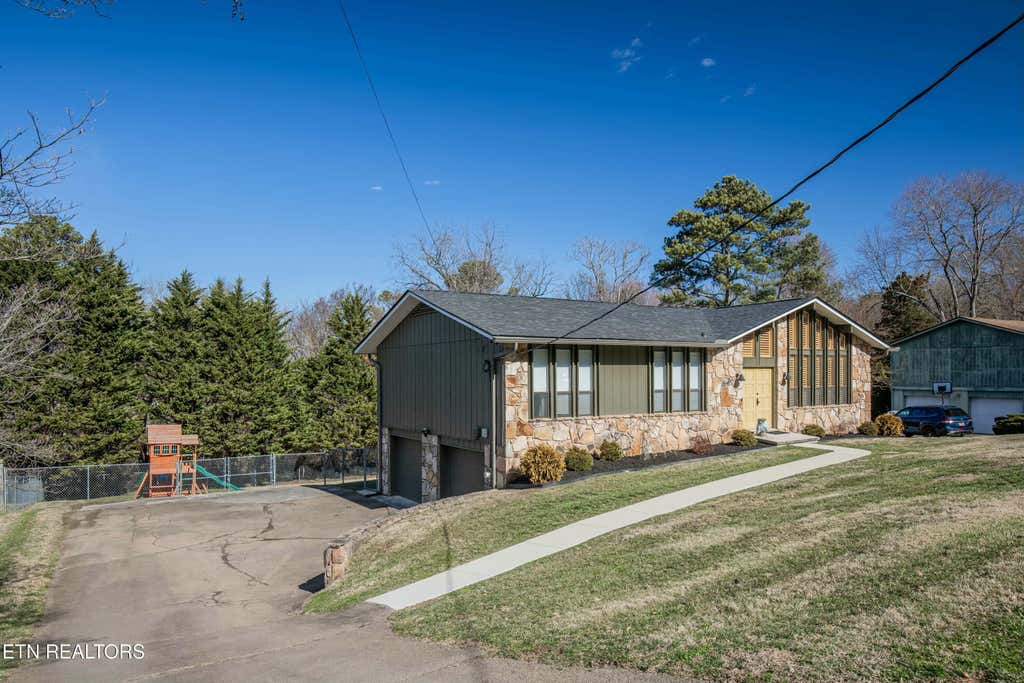 Photo of 5323 Lance Drive, Knoxville, TN 37909 (MLS # 1291255)