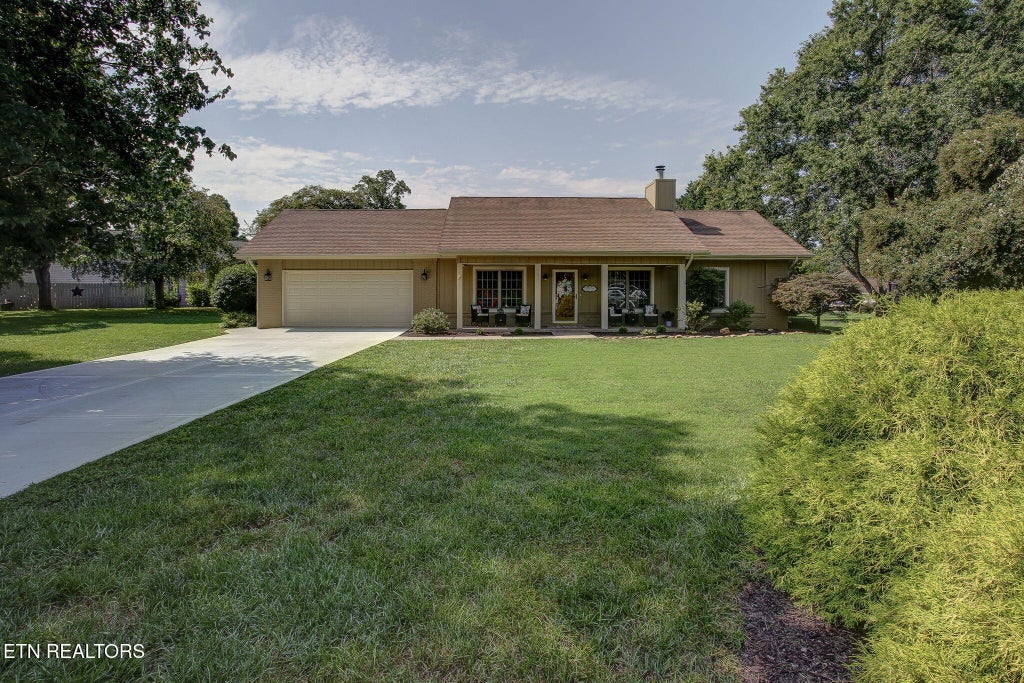 Photo of 322 Saligugi Lane, Loudon, TN 37774 (MLS # 1350810)