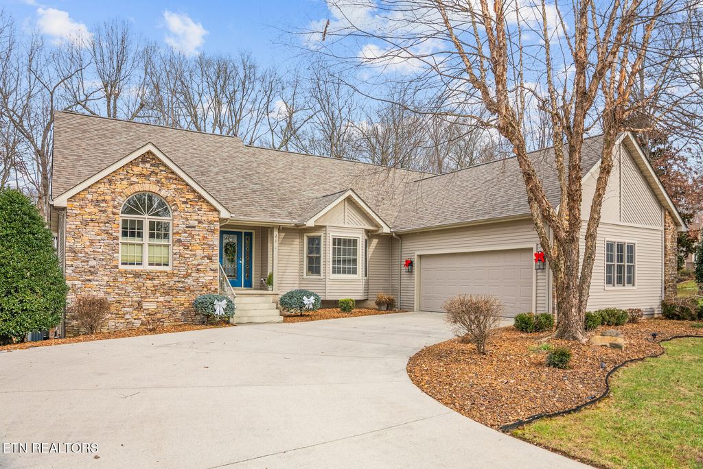 Photo of 21 Lexham Court, Crossville, TN 38558 (MLS # 1305264)