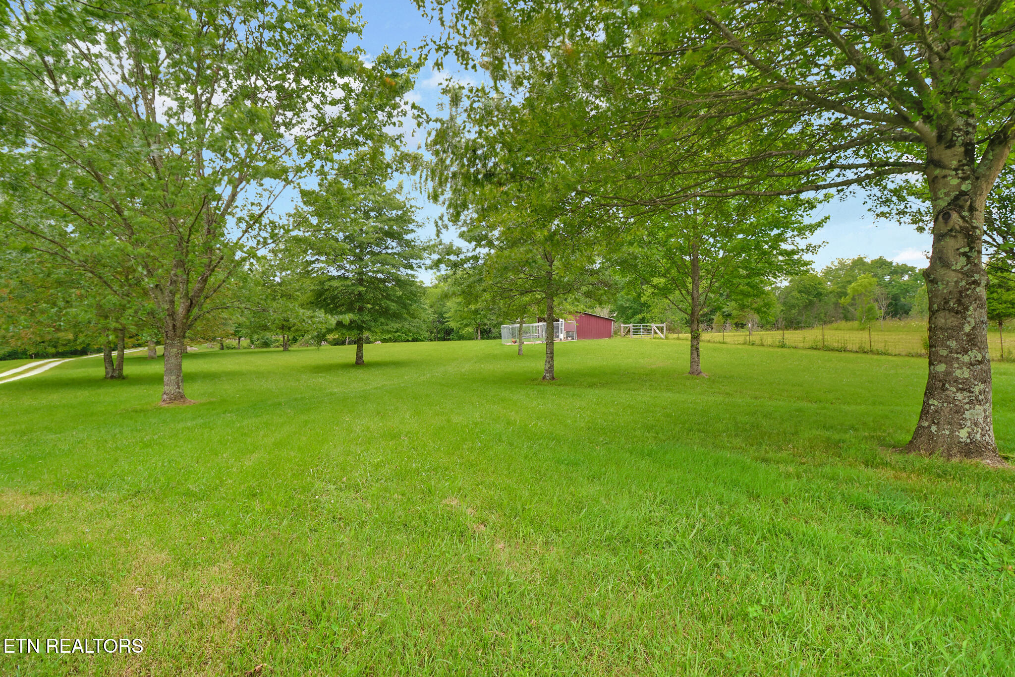 627 Clint Lowe Rd