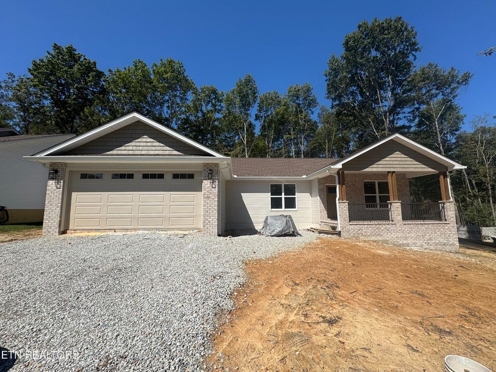 Photo of 164 Hawes Circle, Crossville, TN 38558 (MLS # 1314675)