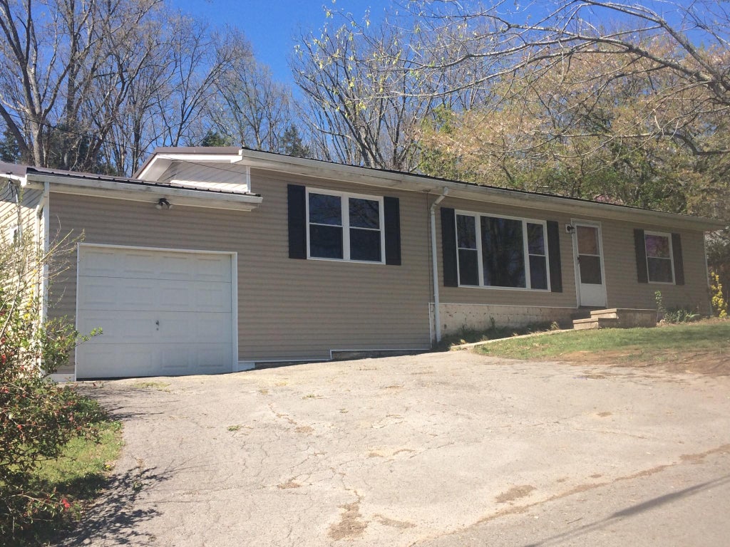 Photo of 127 Granby Lane, Harrogate, TN 37752 (MLS # 1360586)