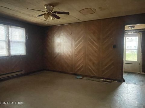 Tiny photo for 1514 Mitchell St, Knoxville, TN 37917 (MLS # 1327222)