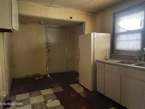 Tiny photo for 1514 Mitchell St, Knoxville, TN 37917 (MLS # 1327222)