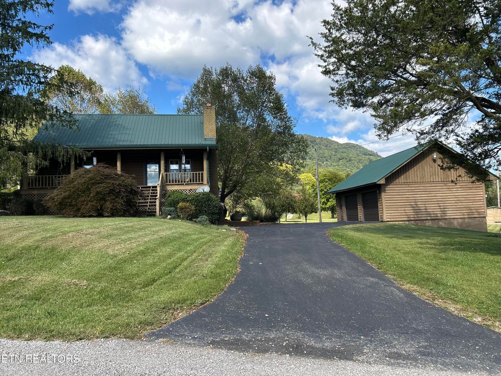 Photo of 466 Greene Lane, LaFollette, TN 37766 (MLS # 1317245)