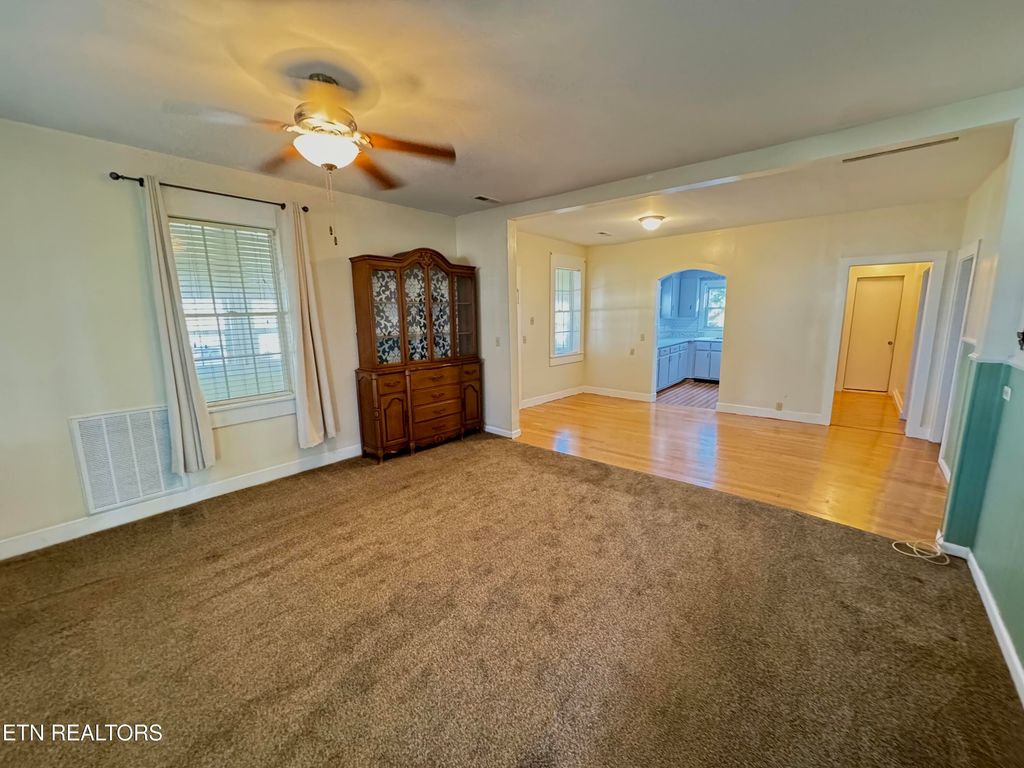 Photo of 212 Dawson St, Vonore, TN 37885 (MLS # 1280196)