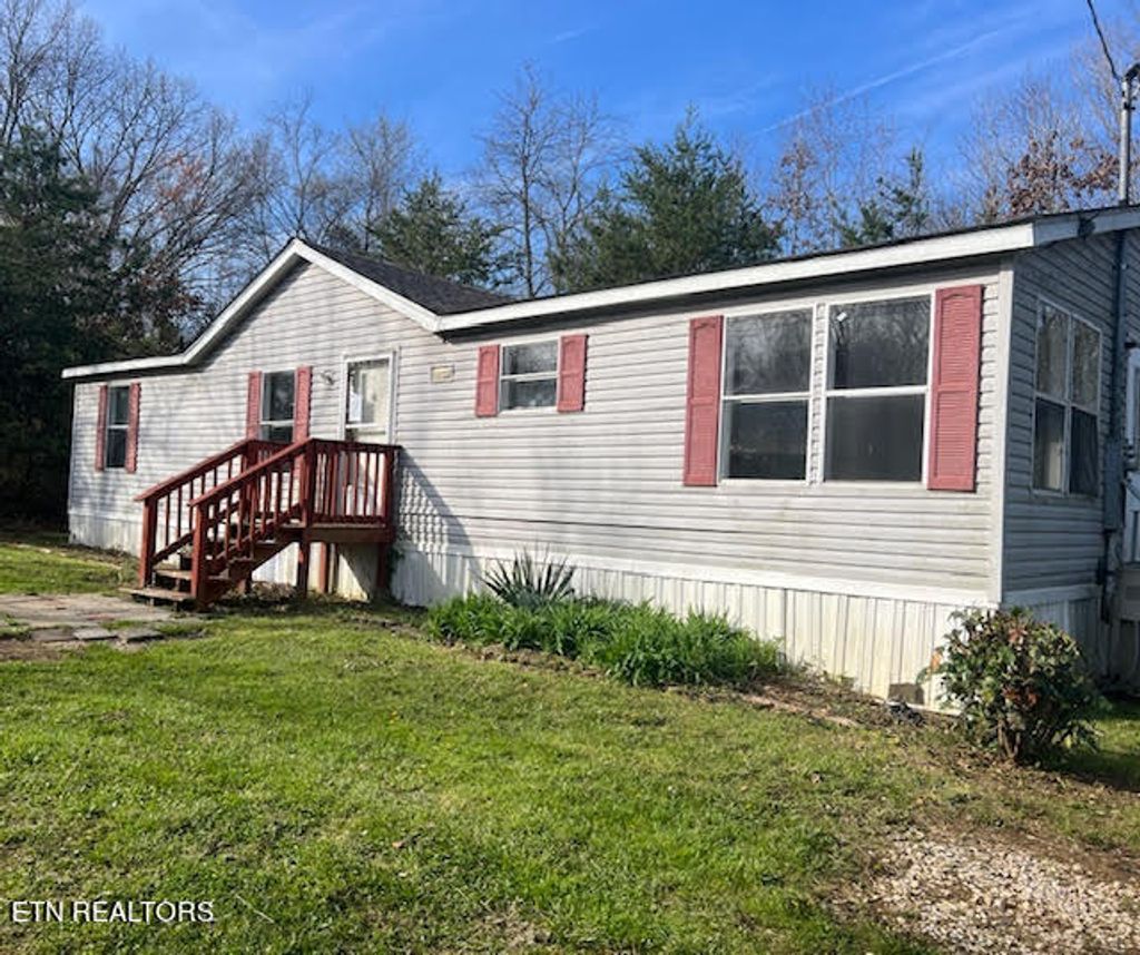 Photo of 345 N Wooddale Rd, Strawberry Plains, TN 37871 (MLS # 1257343)