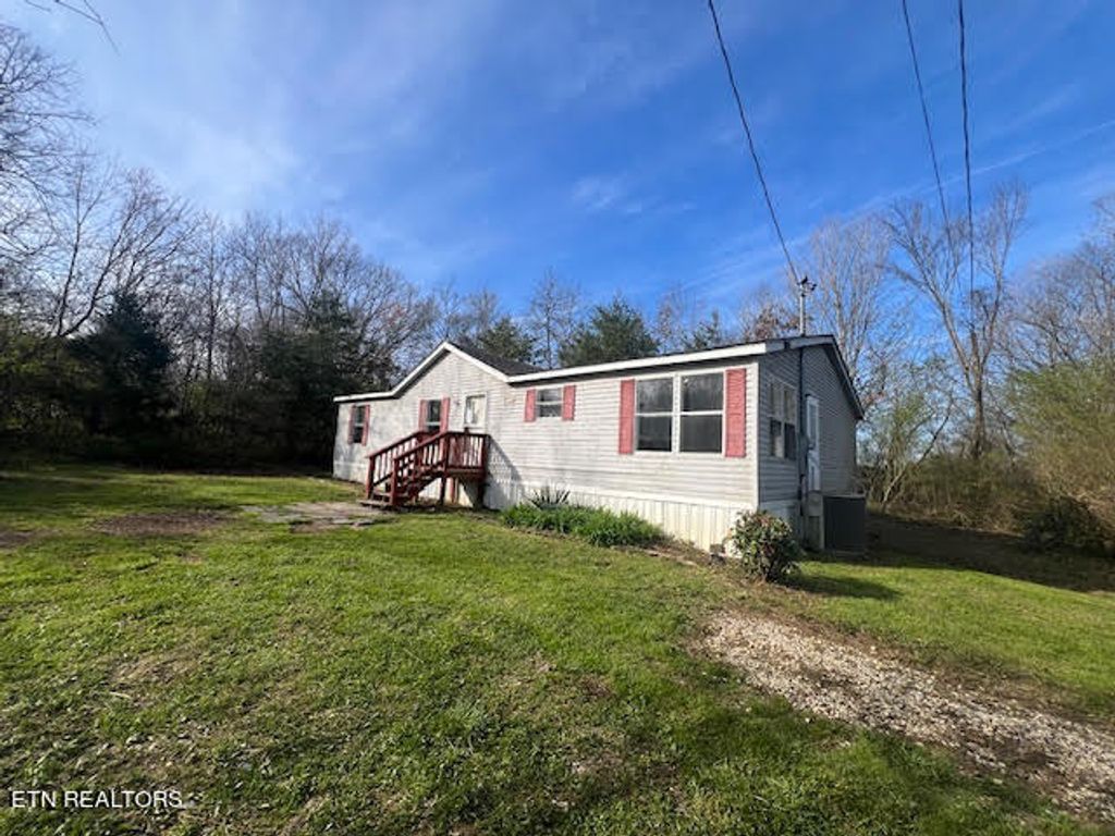 Photo of 345 N Wooddale Rd, Strawberry Plains, TN 37871 (MLS # 1257343)