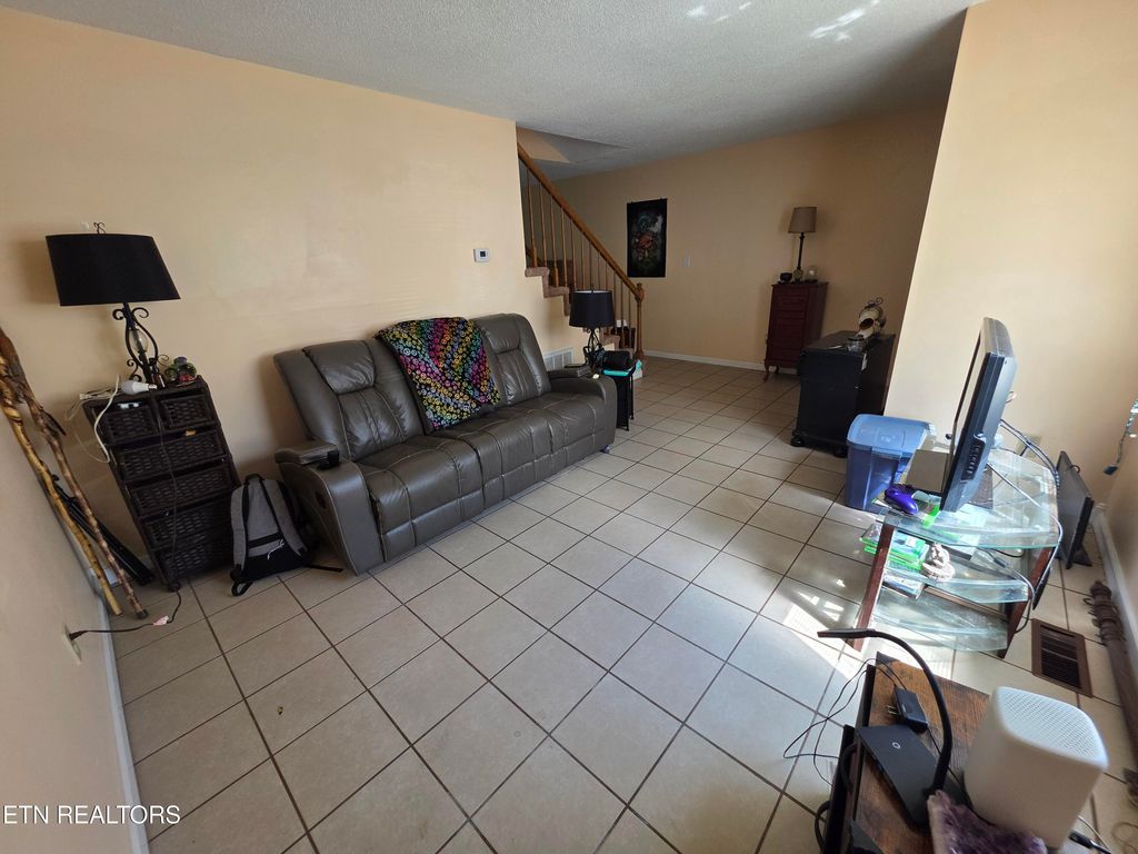 Photo of 113 High Point Lane, Oak Ridge, TN 37830 (MLS # 1315174)