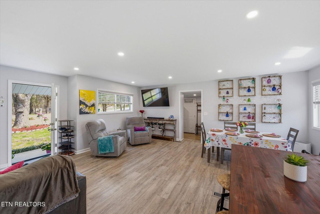 Photo of 7831 Rollen Rd, Knoxville, TN 37920 (MLS # 1332017)